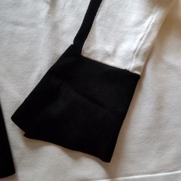 Louis Vuitton white&black sweater, small - Picture 2 of 3